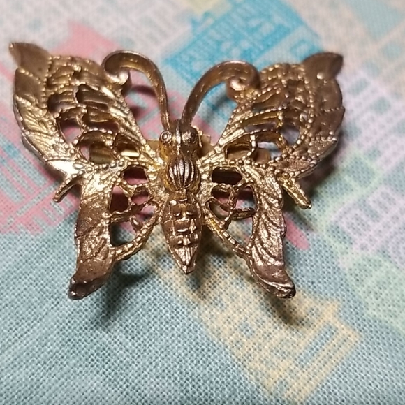 VTG Goldtone Butterfly Pin - Picture 2 of 3